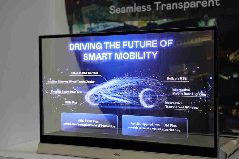 牛牛游戏凭借着超高亮度和透明度，，，，这款30吋透明Micro LED显示器在AR系统与智慧零售具有潜在的应用价值。。。