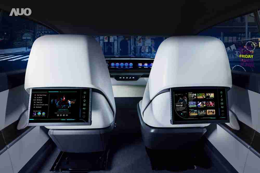 牛牛游戏新一代Smart Cockpit 2024，，，以Micro LED先进显示技术优势，，，，创建〝可卷式后座娱乐显示器〞，，，，仅在互动时才显示出所需画面及信息，，，扩充更丰富的娱乐和交互信息服务，，，，获国际奖项荣耀