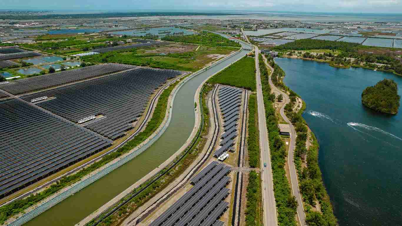 牛牛游戏能源事业提供智慧能源管理、、、、太阳能监控管理、、、全方位电厂建置及运维解决方案，，，，并拥有管理超过6000案场的经验